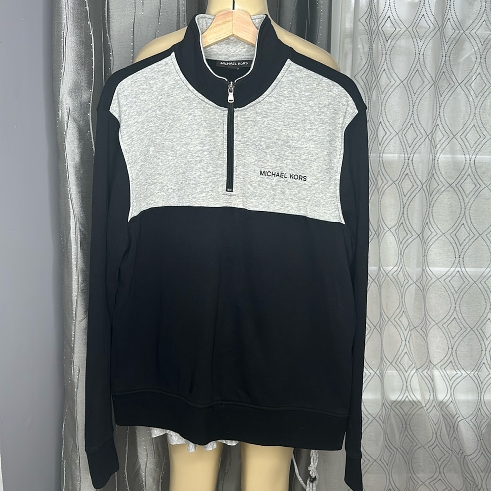 Michael Kors Men’s Crew Neck Half Zip 2-Tone Sweater Body 68%cotton 32% polyes